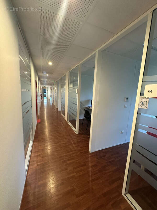 Commerce à SAINT-BENOIT