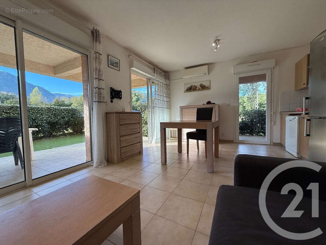 Appartement à SANTA-MARIA-POGGIO