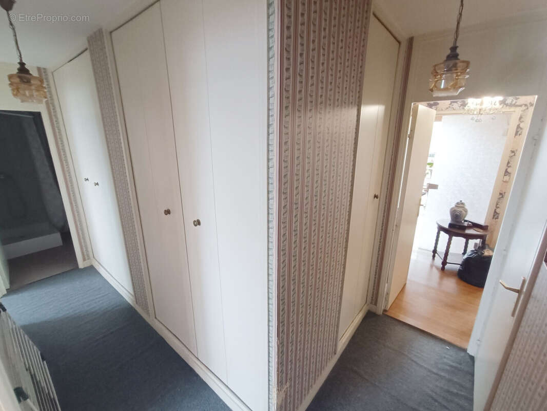 Appartement T5 avec garage et cave - photo 12