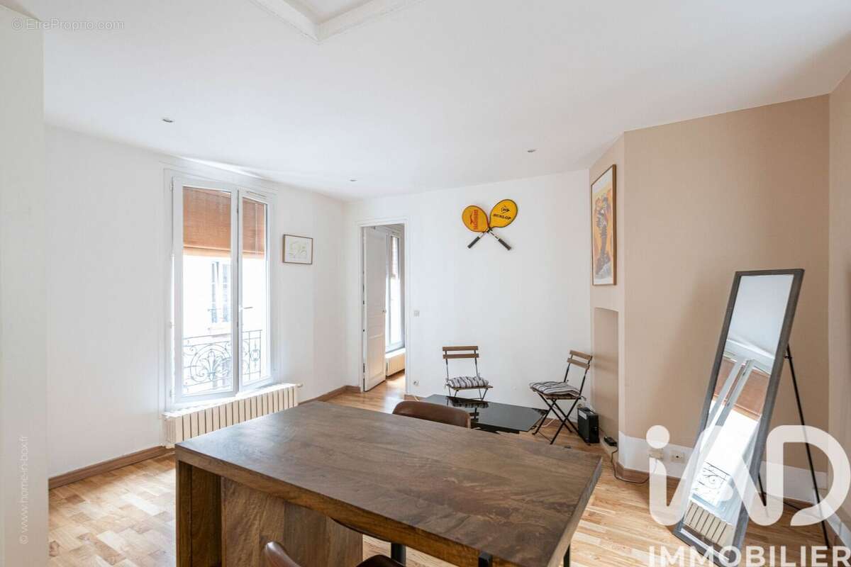 Photo 2 - Appartement à PARIS-15E