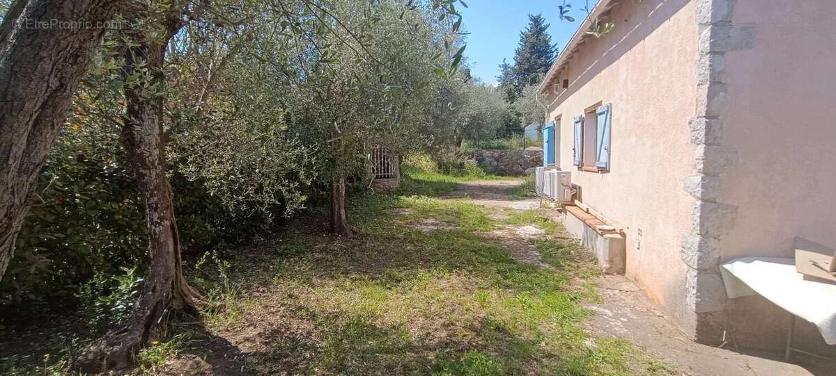 Belle propriété 260 m² sur Grasse St Jacques - photo 2