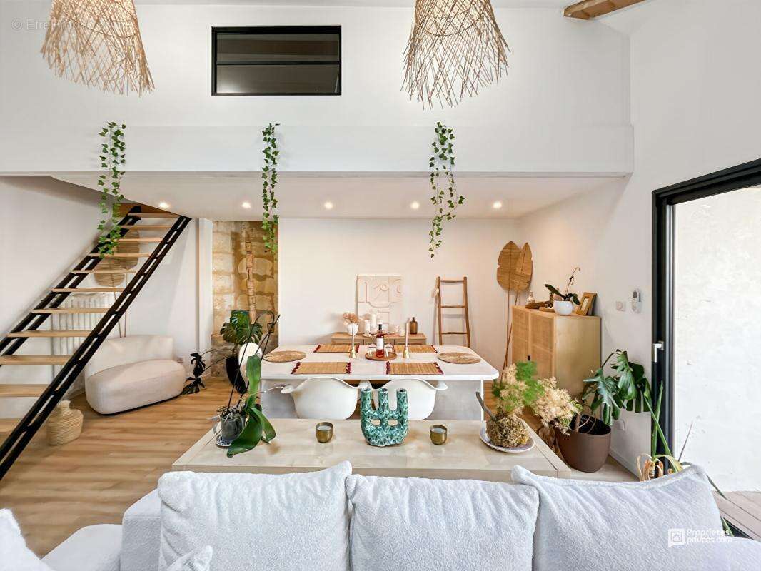 Maison à SAINT-SULPICE-ET-CAMEYRAC