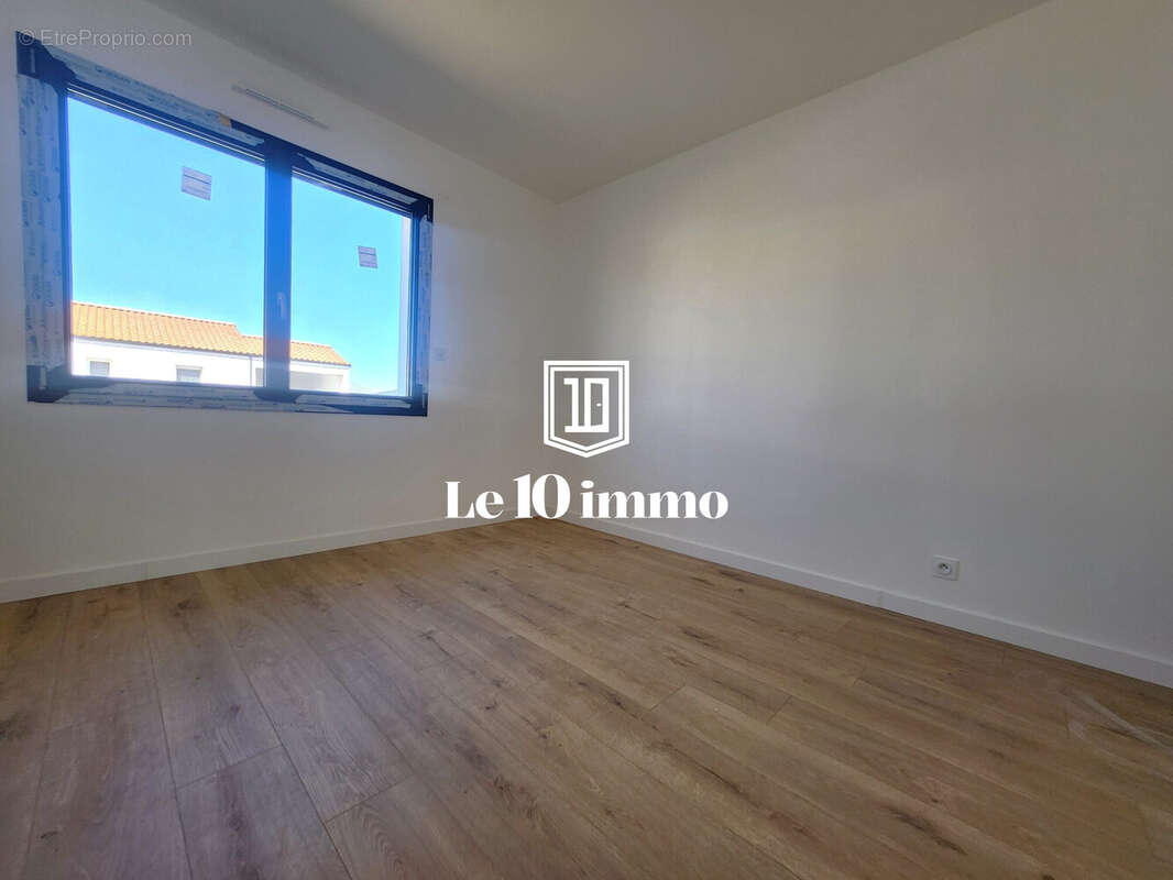 Maison 112 m² à Le May-Sur-Evre  - photo 8