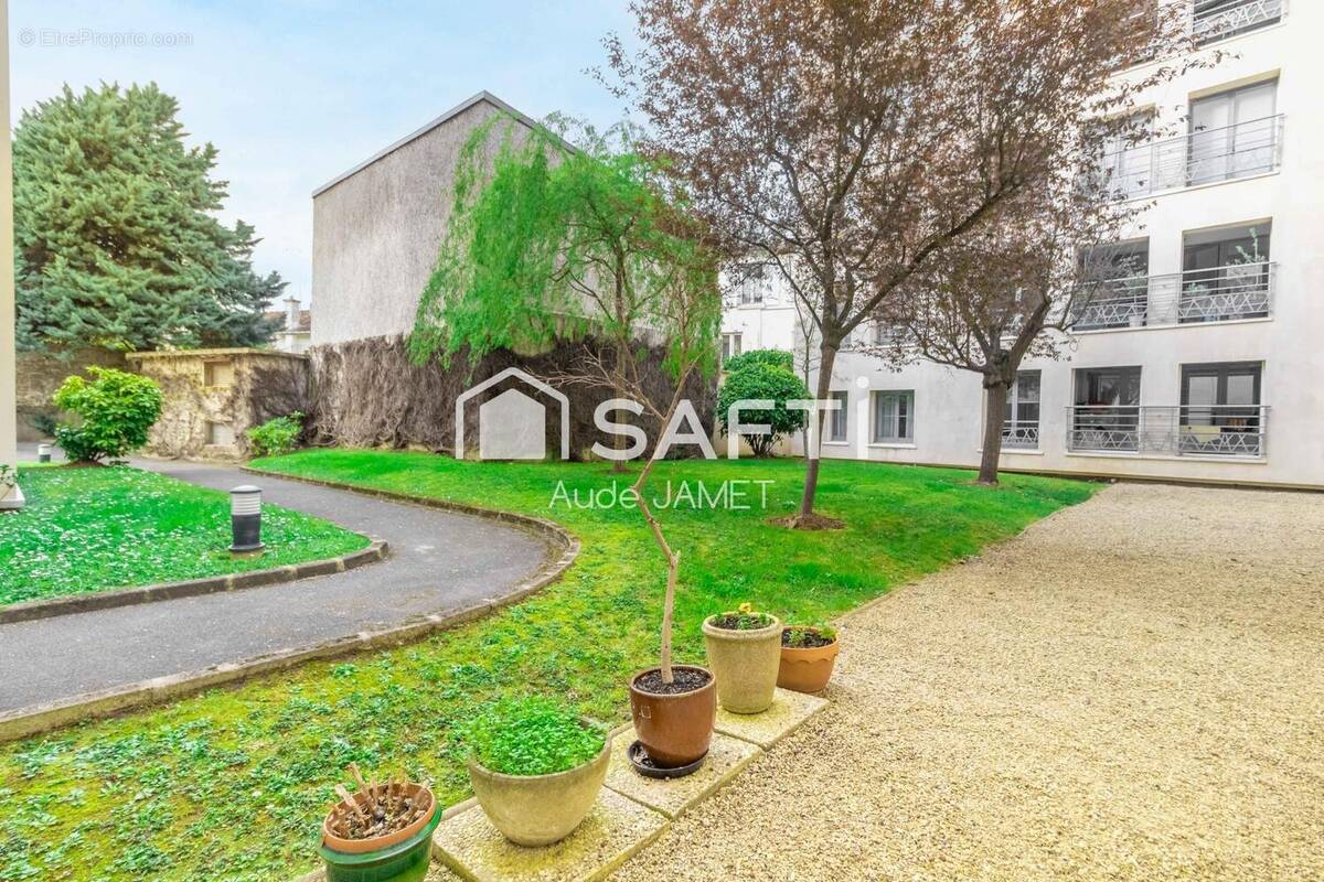Photo 1 - Appartement à VERSAILLES