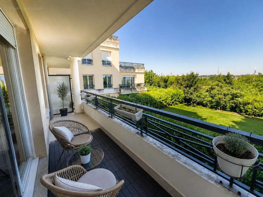 Appartement de 4 pièces de 84 m² à Beaumont-sur-Oise - photo 3