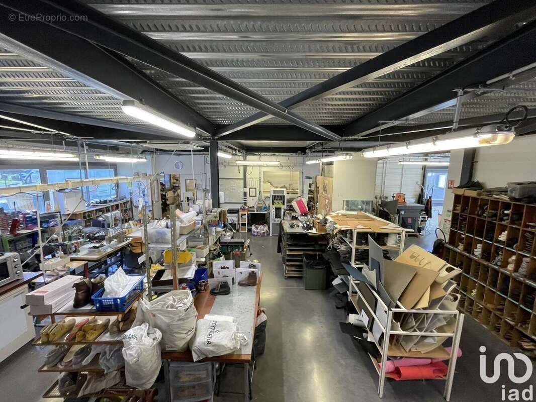 Photo 5 - Commerce à VEUREY-VOROIZE