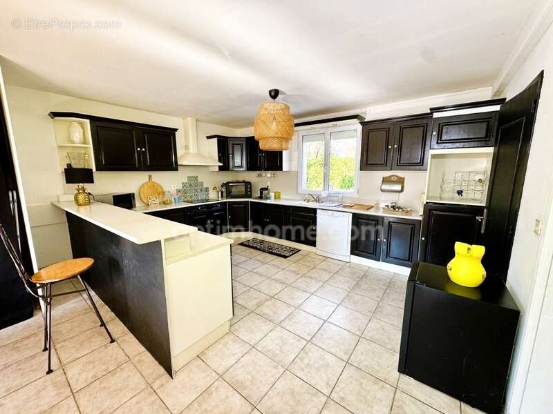 Maison à vendre - Courbépine (27300) - 4 Chambres, Grand séjour, Belle véranda, Dépendance, Jardin clos - photo 9