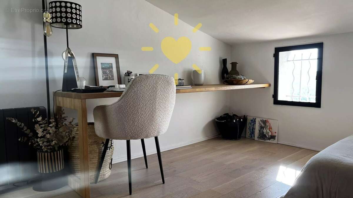 Appartement à CLAVIERS