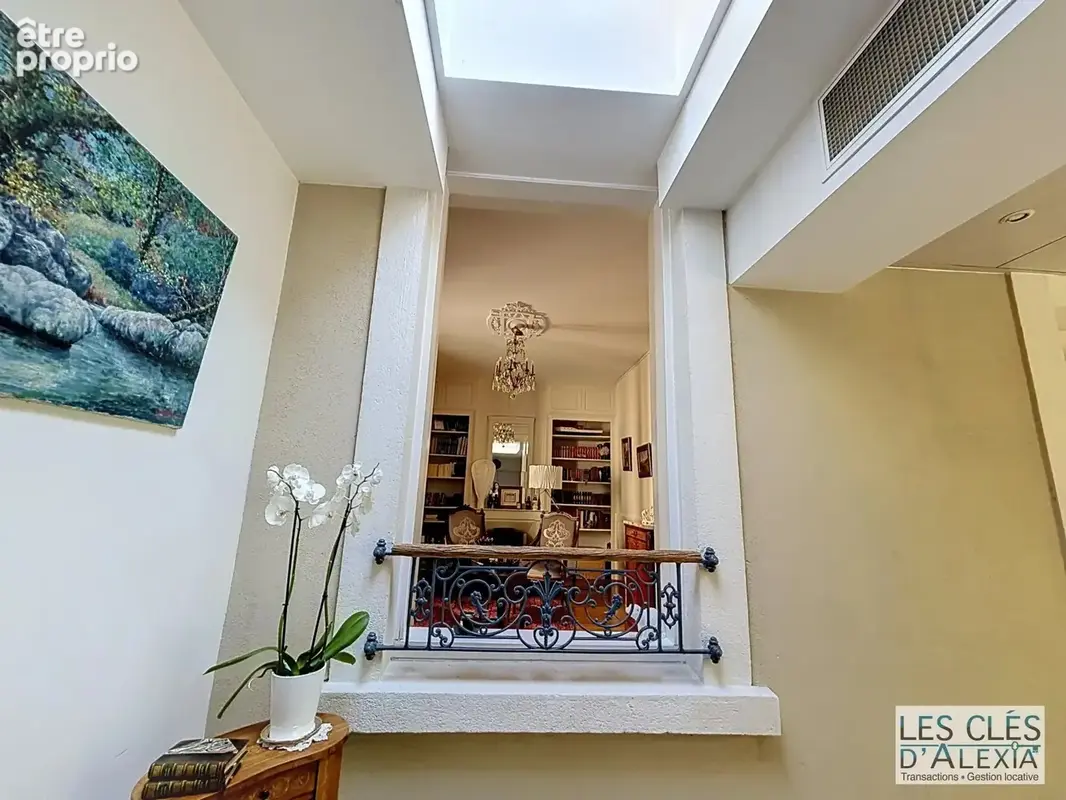 Maison bourgeoise de 1903 rénovée à proximité de Montchat - photo 6