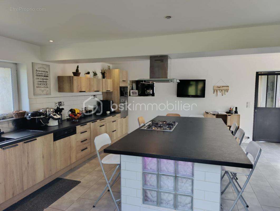 Maison sept chambres - photo 2