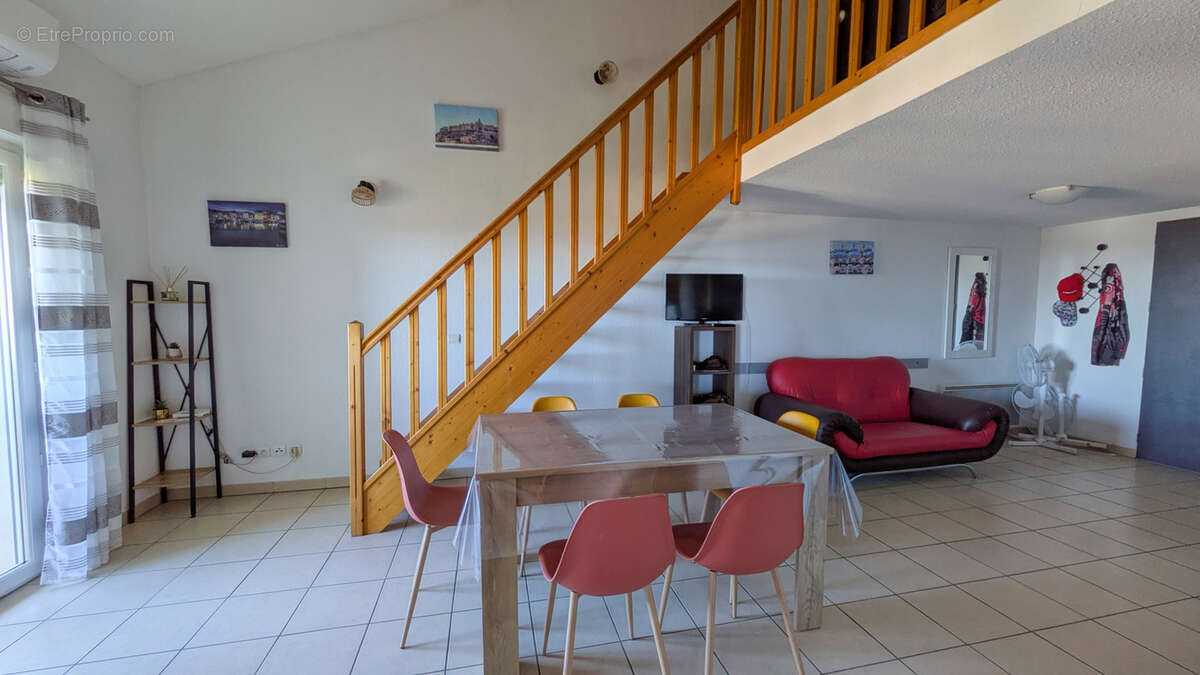 Appartement à SIGNES