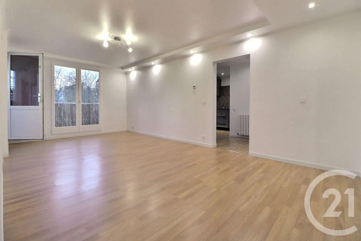 Appartement à AULNAY-SOUS-BOIS