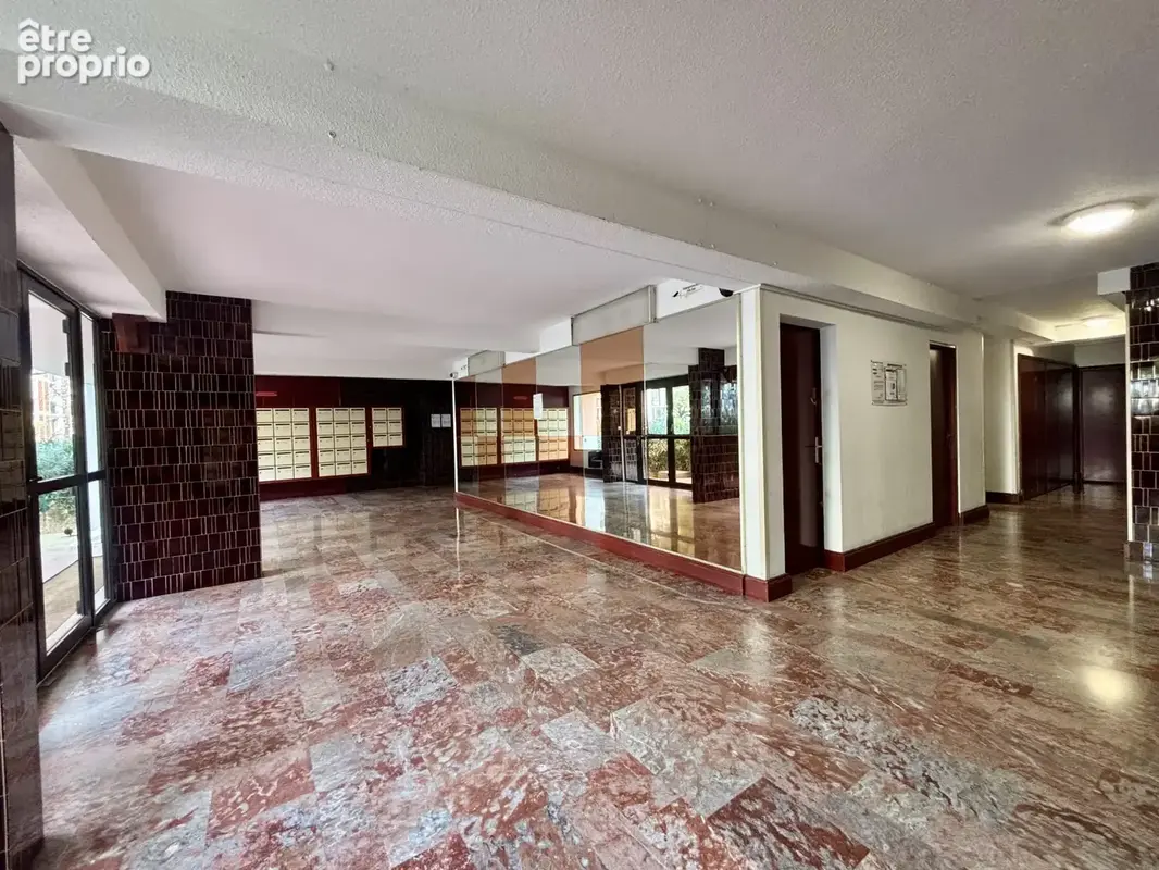 T2 bis de 30 m2 au 10? étage   Moulin-à-Vent, Perpignan - photo 8