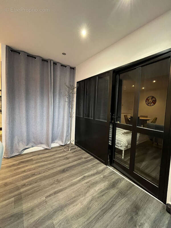 Appartement à CHILLY-MAZARIN