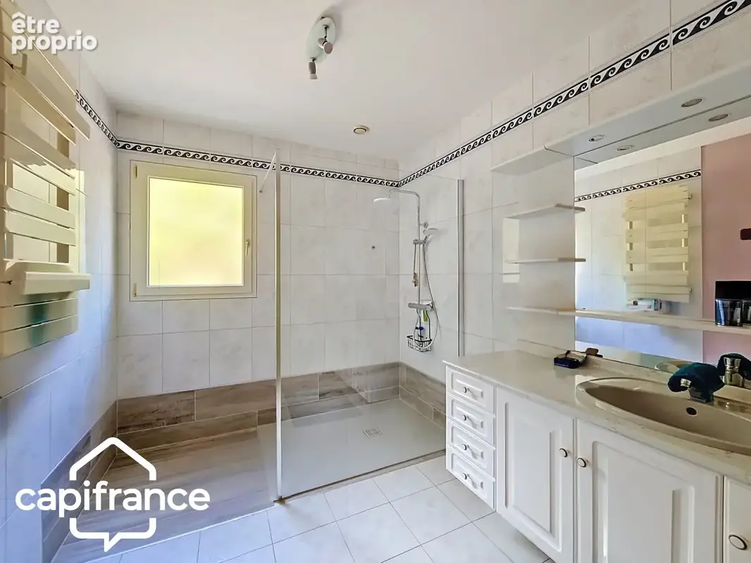 Maison de 169 m2- proche Thouars-terrain de 2000m2 - 4 chambres et + - photo 13