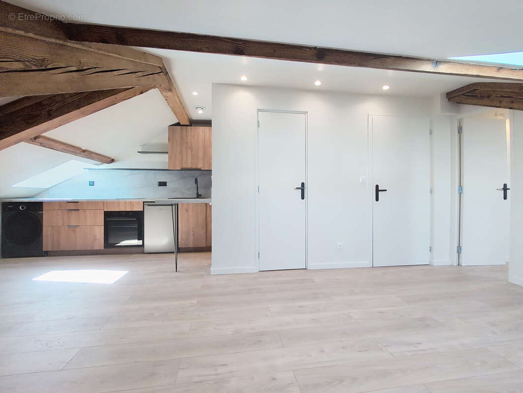 Appartement à AIX-LES-BAINS
