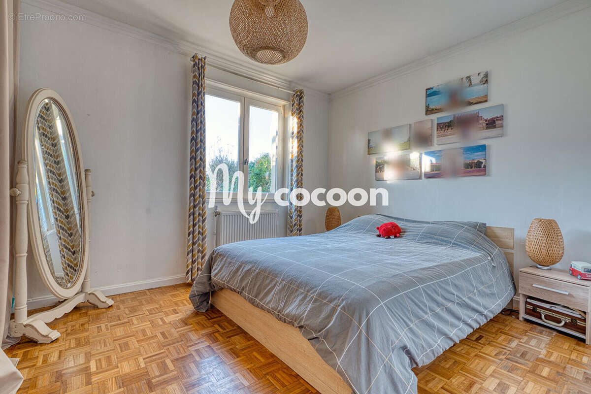 Maison à SAINT-SORLIN-EN-BUGEY