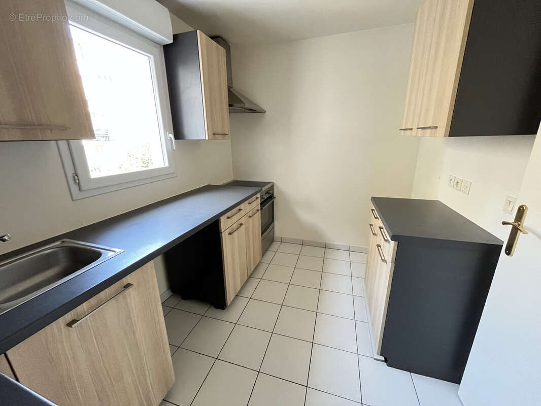 Appartement à SARTROUVILLE