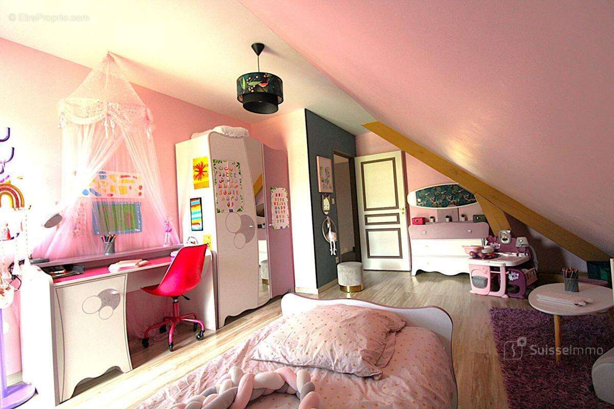 Maison 7 pièce(s) 150 m2 - photo 8