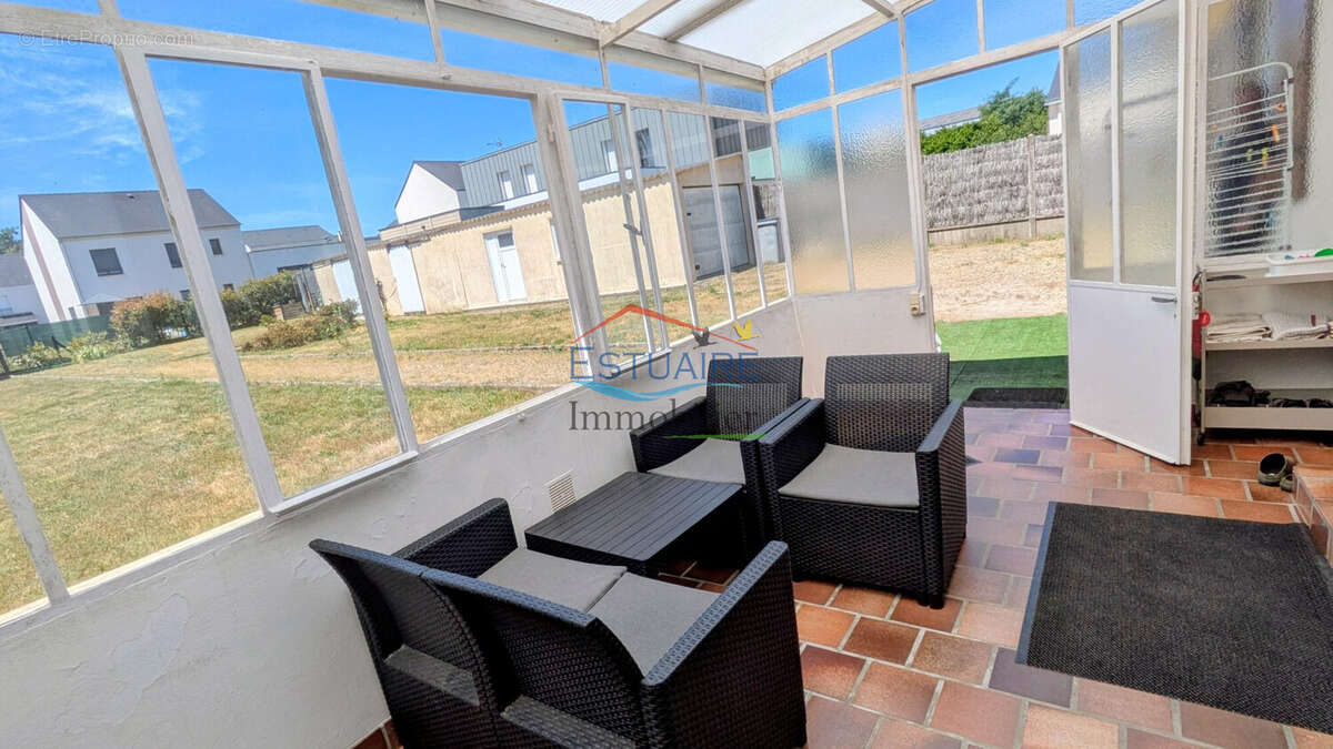 Maison 77 m² à Saint-Etienne-De-Montluc  - photo 9