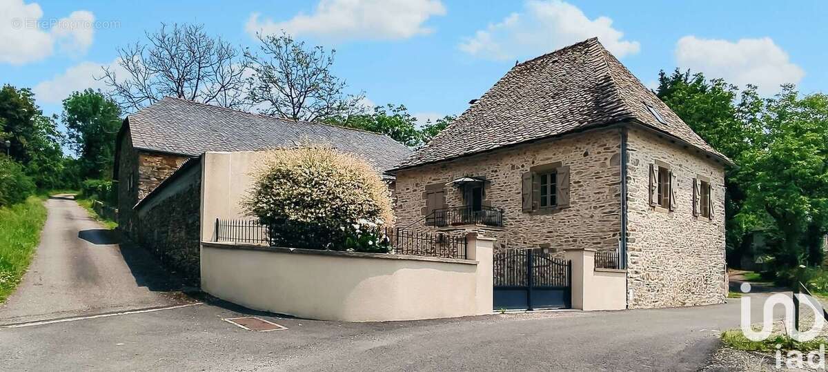 Photo 2 - Maison à CHENAILLER-MASCHEIX