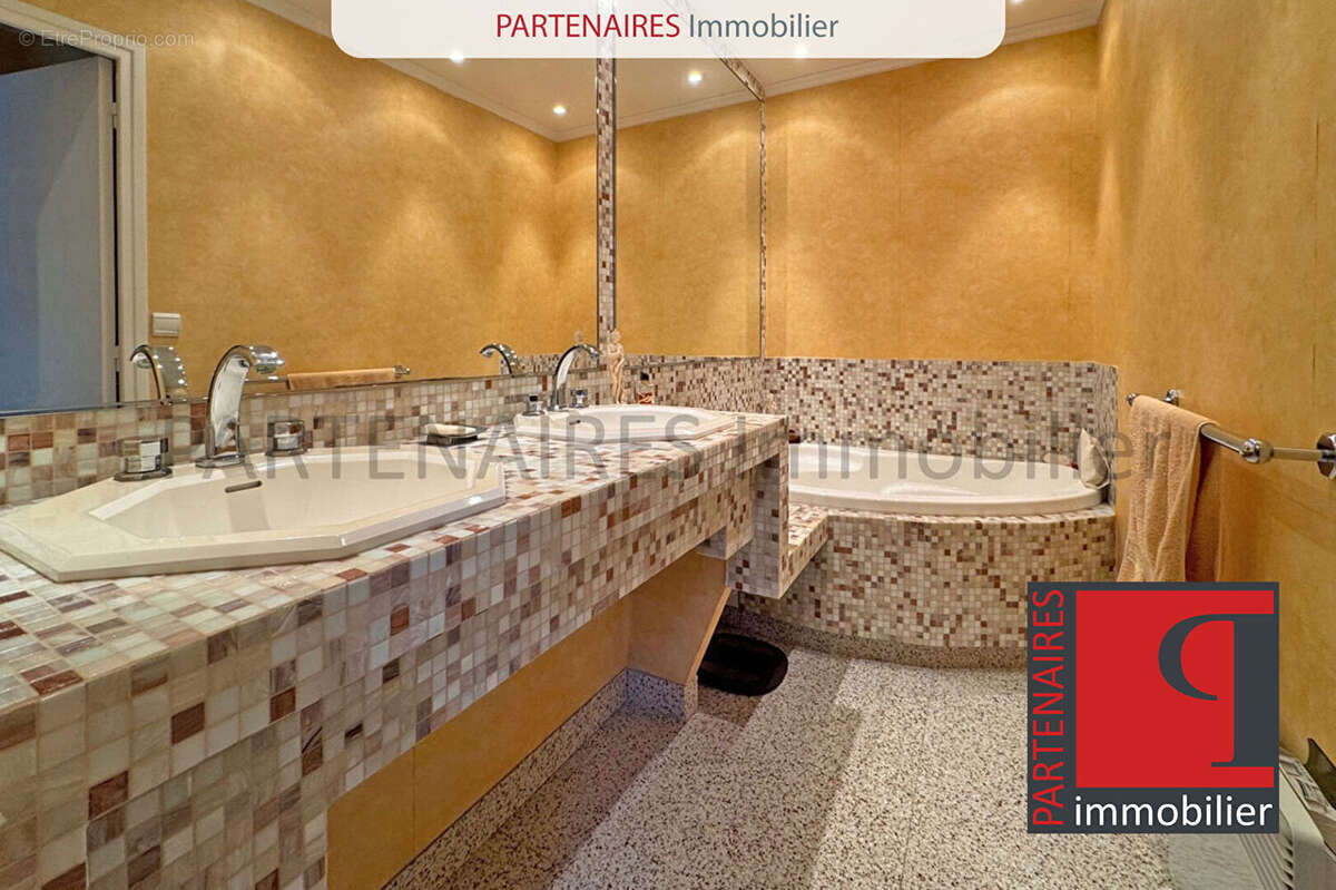 Maison à LE CHESNAY