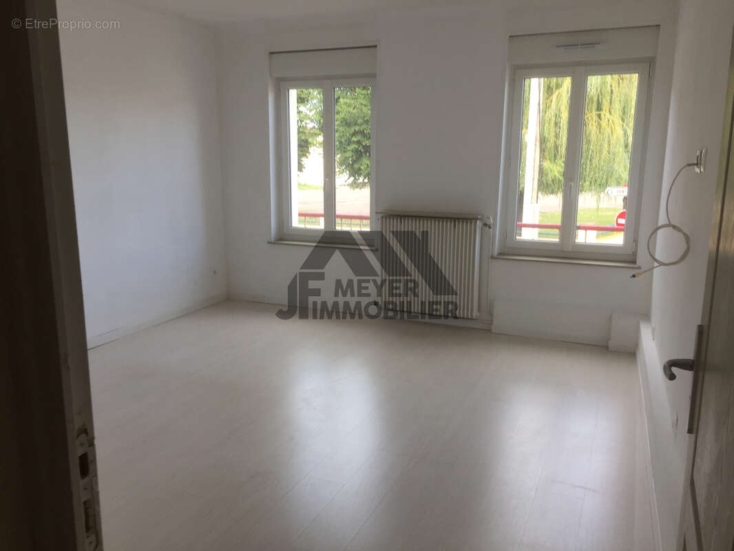 Appartement à ATTON