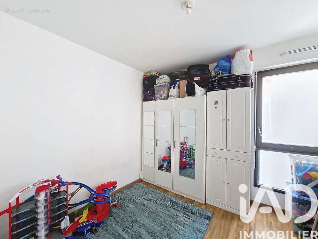 Photo 6 - Appartement à AUBERVILLIERS