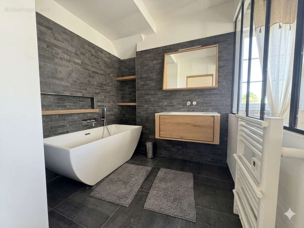 Maison de charme 180 m2 - 4 chambres - photo 3