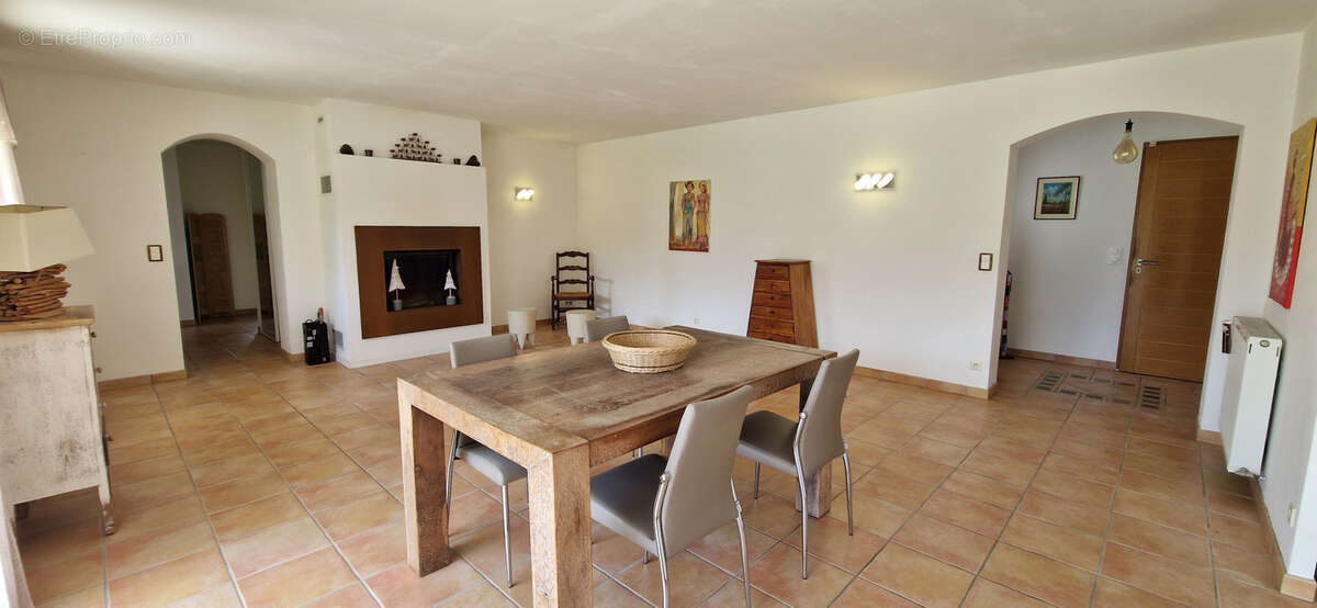 Vinça Hors lotissement sur 2000 M2 Arboré et verdoyant Villa 4 Faces  Piscine - photo 5