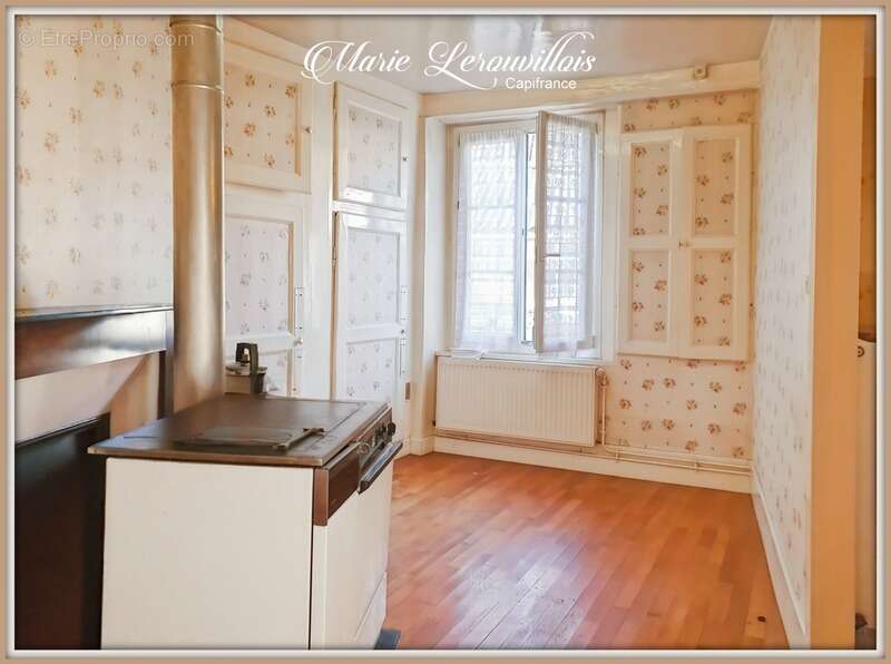 Maison à CHAOURCE