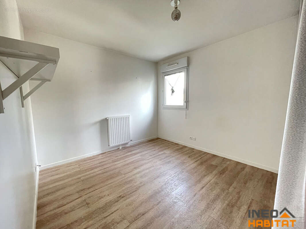 Appartement à LA MEZIERE