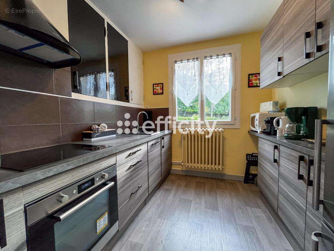 Maison 65 m² à Bourbon-Lancy  - photo 8
