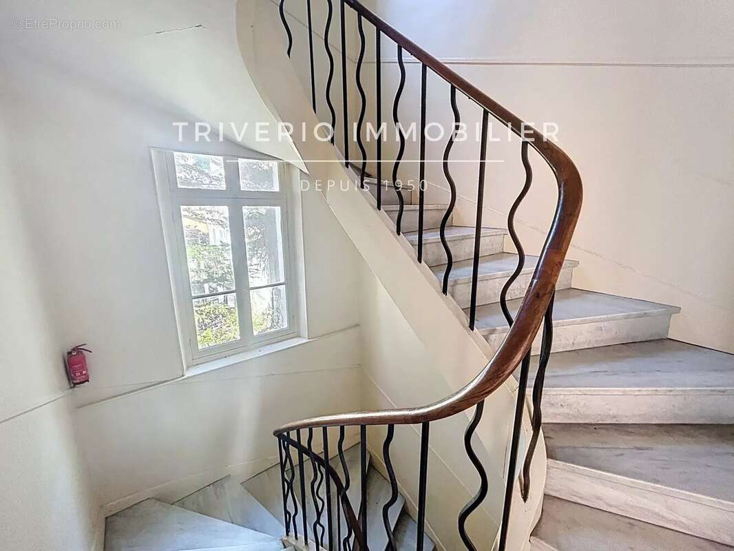 Appartement à LE CANNET