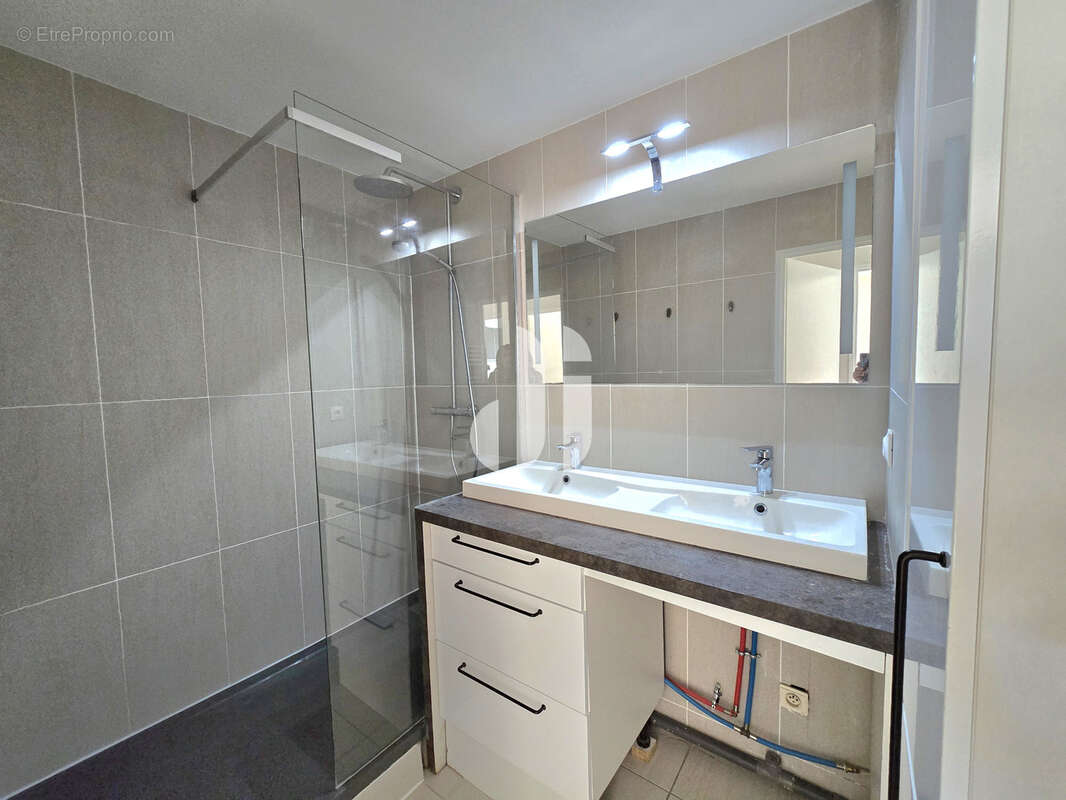 Appartement MERIGNAC ARLAC 2 pièces 49 m2 avec balcon, parking, piscine et gardien - photo 8