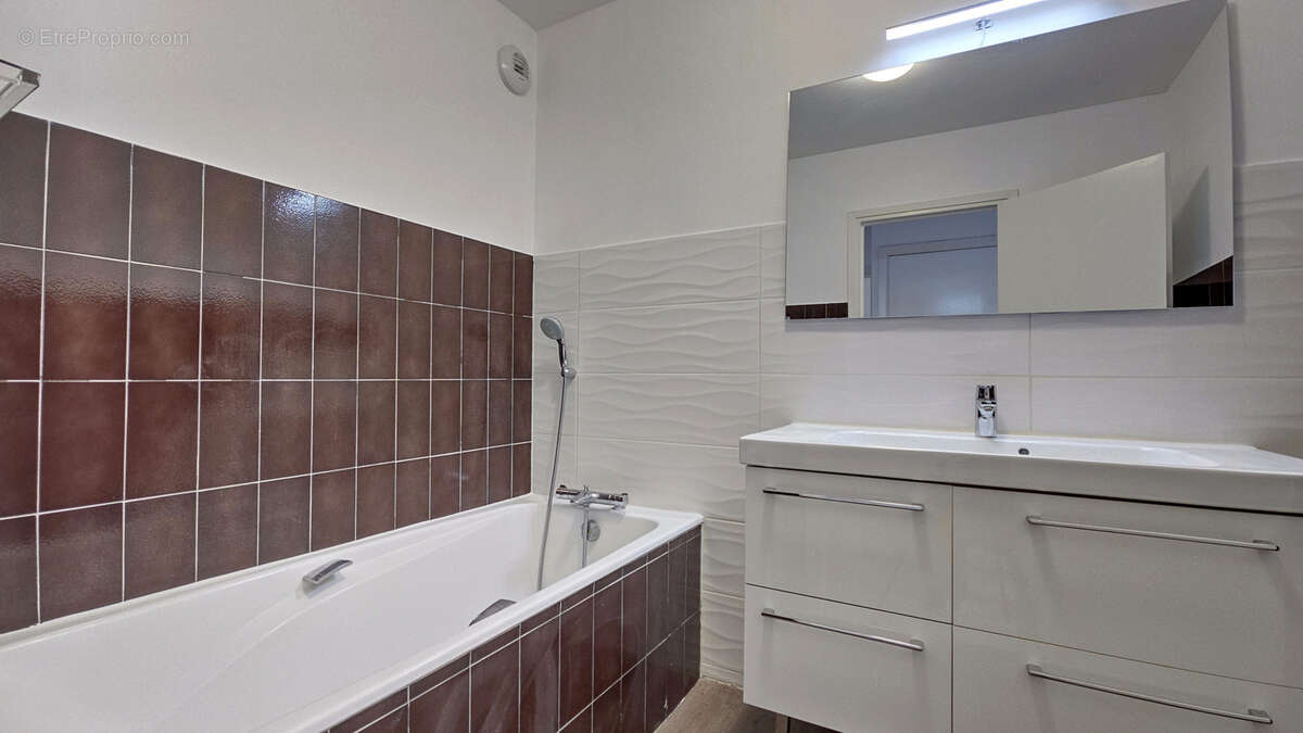 Appartement à LYON-6E