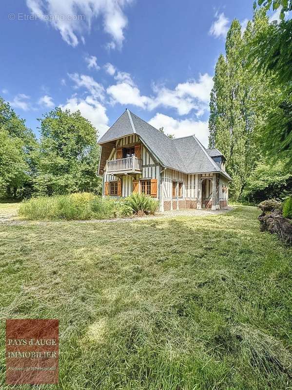 Maison à AVERNES-SAINT-GOURGON