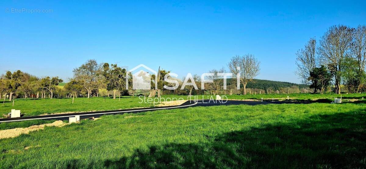 Photo 1 - Terrain à VILLERS-BOCAGE