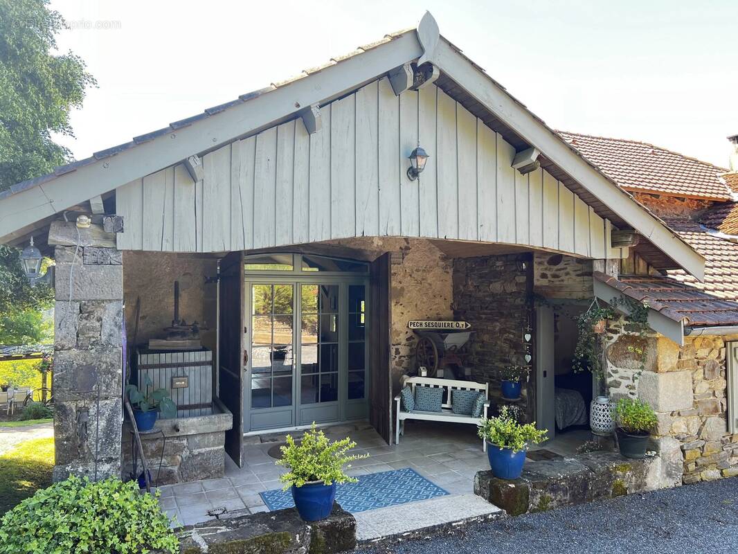 Maison à LACAPELLE-MARIVAL