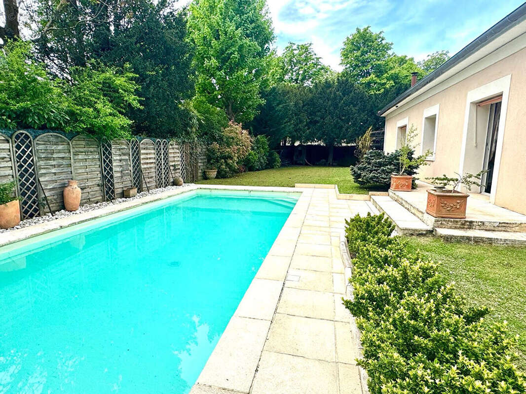 Maison à MAISONS-LAFFITTE