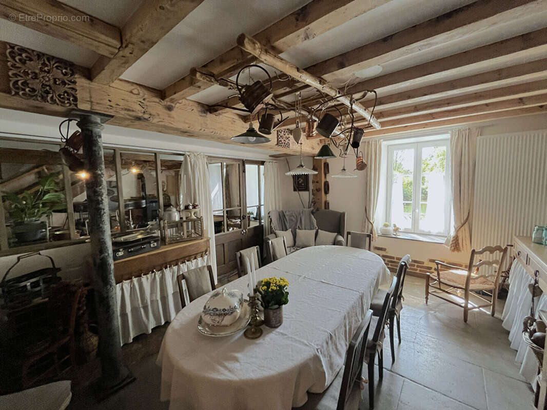 Maison à LONS-LE-SAUNIER