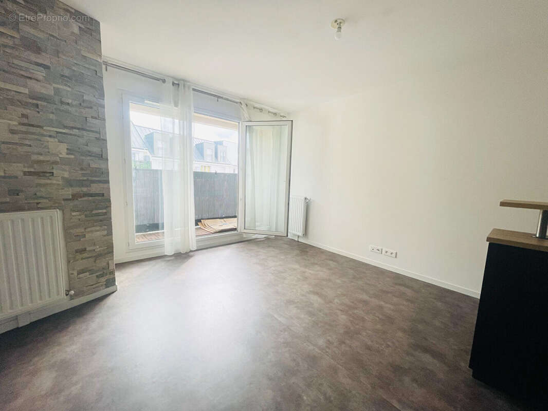 Appartement à SARTROUVILLE