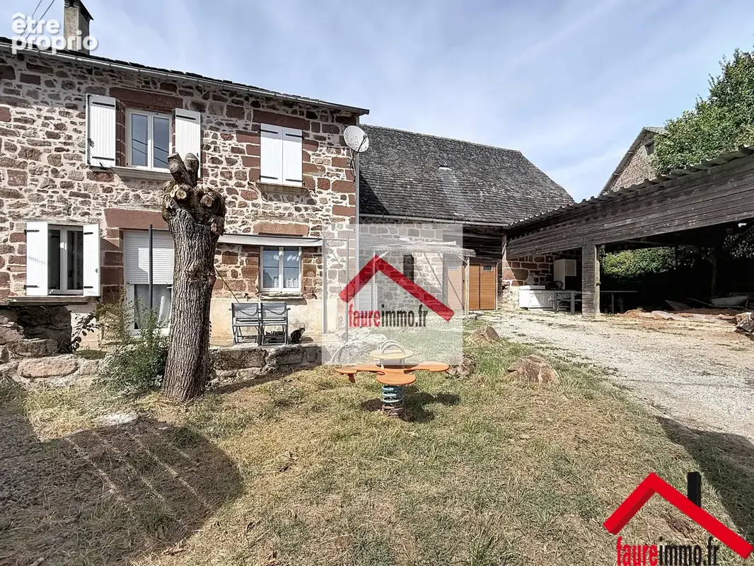 Photo Maison à Saint-Bonnet-La-Riviere au prix de 174 900€