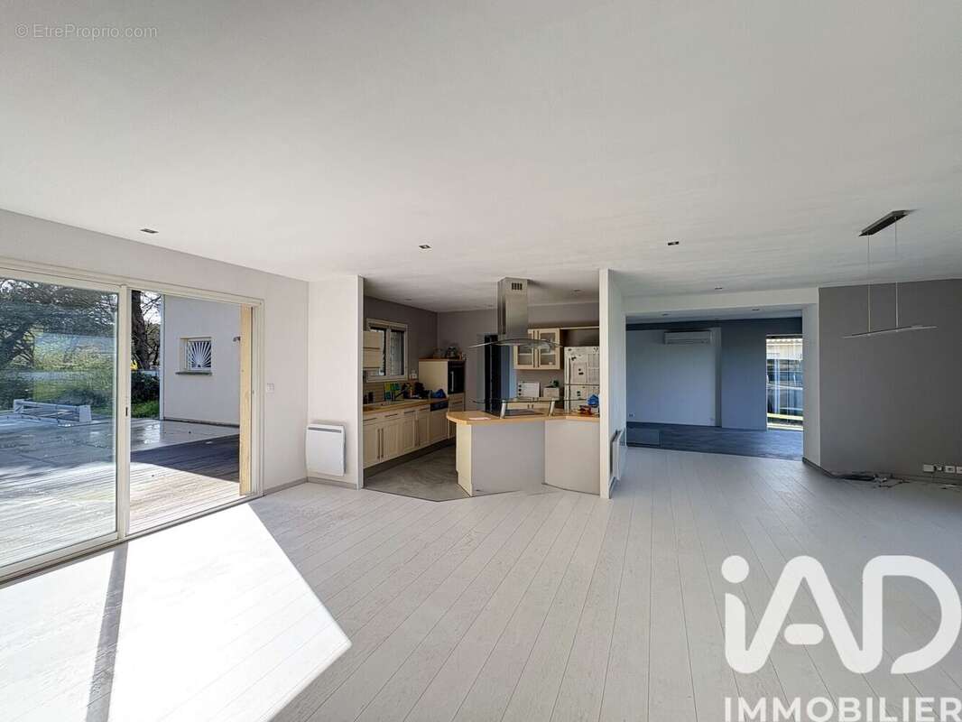 Photo 3 - Maison à AMBARES-ET-LAGRAVE