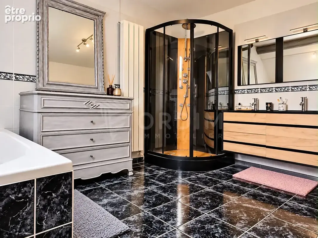 Une propriété d'exception au coeur de la campagne - 423 m² habitables, gîtes & installations équestres - photo 8