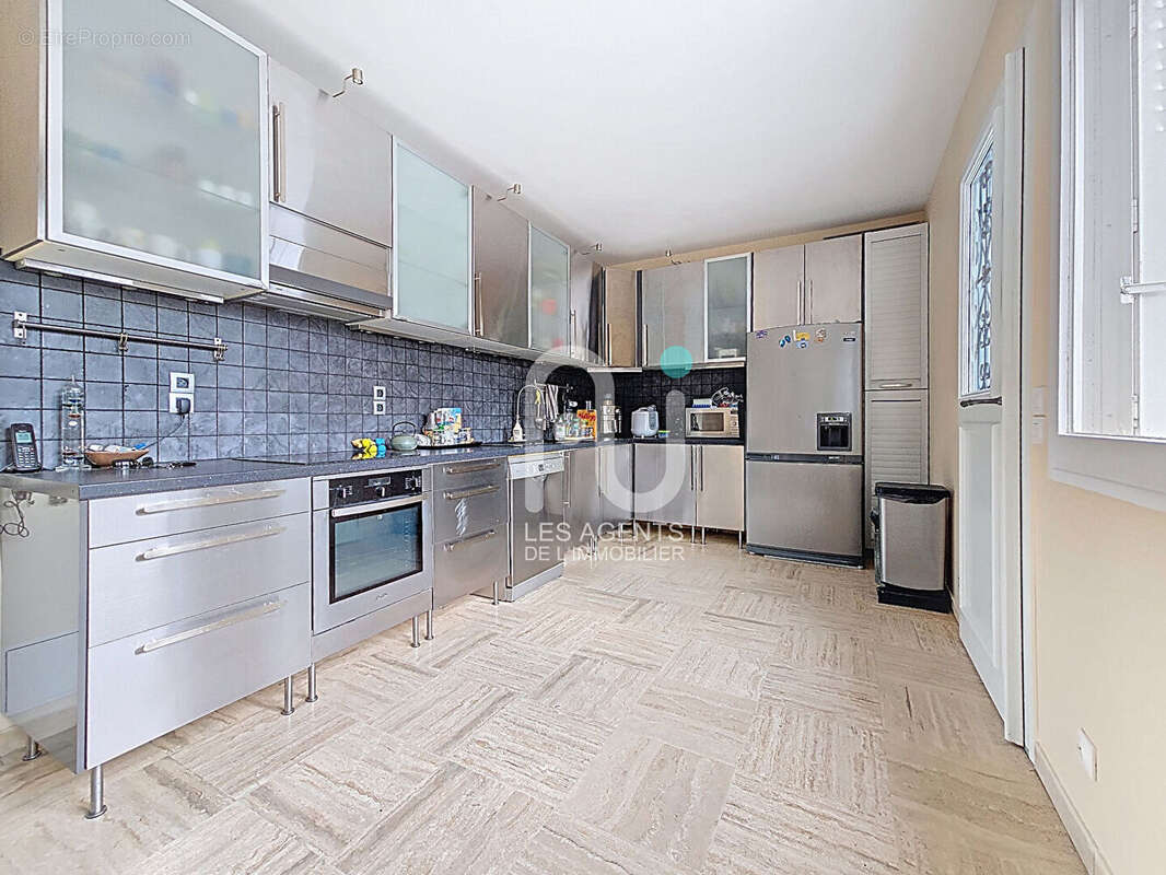 Maison à ASNIERES-SUR-SEINE