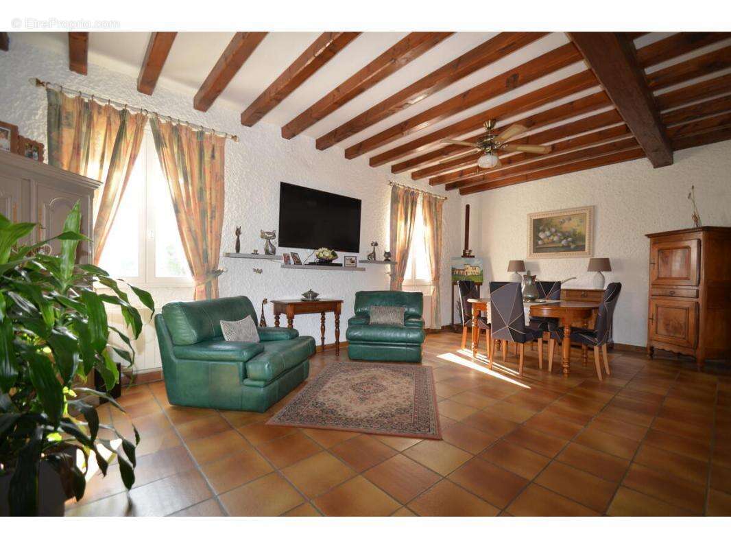 Maison à MONTPON-MENESTEROL