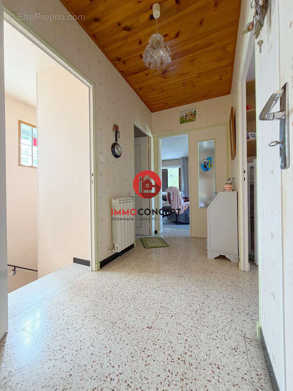 Maison 102 m² à Laudun-L'ardoise  - photo 6