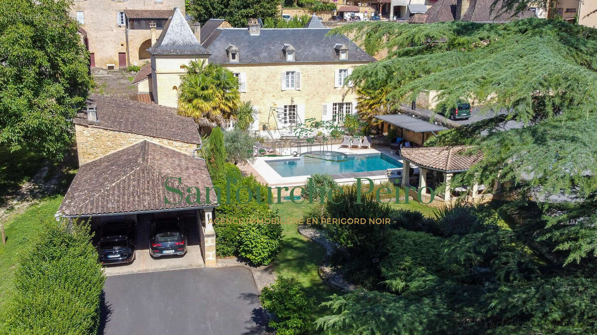 Maison à SARLAT-LA-CANEDA