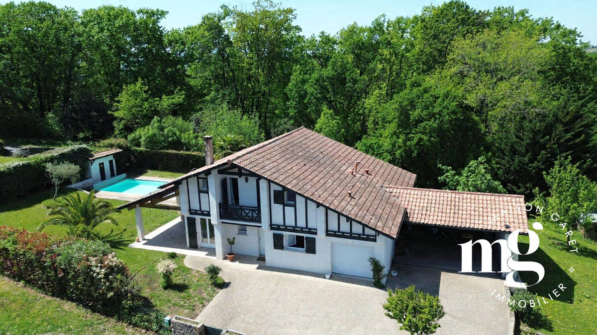Maison à USTARITZ
